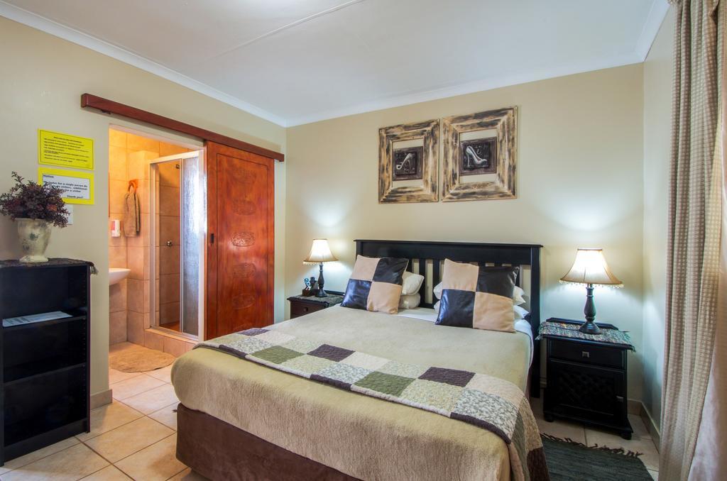 Aber Jetz Guesthouse ポンゴーラ 部屋 写真